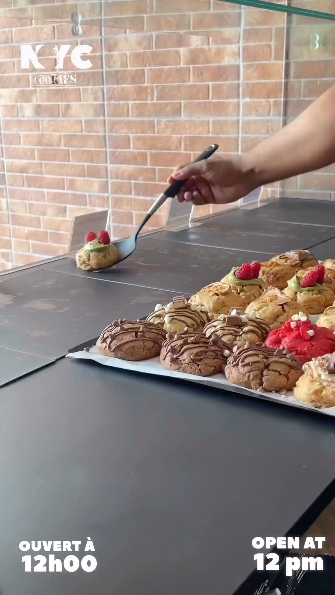 Alerte Foodporn : Gros plan sur le coulant au caramel ! 🤤🍮